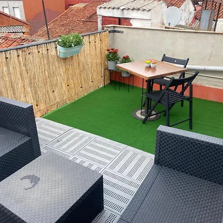 El Hub Apartman *